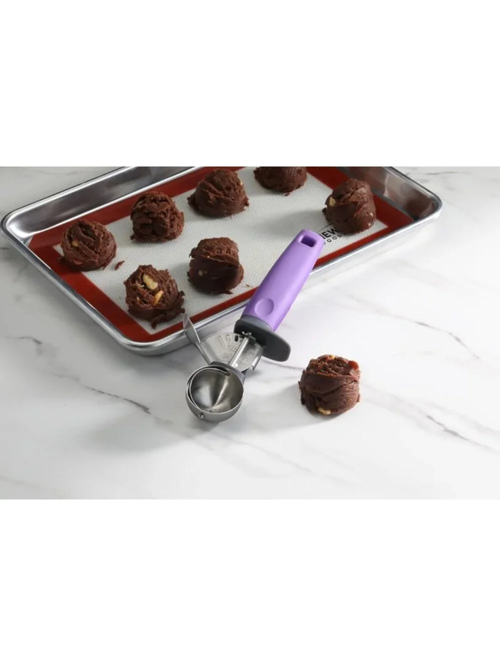 Commercial-Grade Ice Cream Scoop & Food Disher - #40, Stainless Steel, Purple